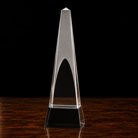 Crystal 3D Golfer Spire on Black Pedestal Base– Personalized Engraving