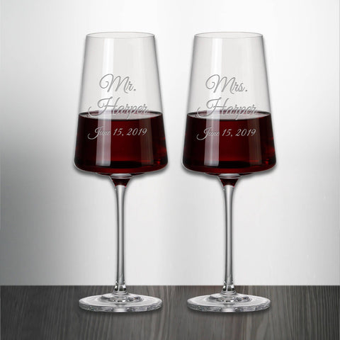 Set of 2  Mr. Mrs. Wedding Red Wine Glasses Custom Engraved and Personalized